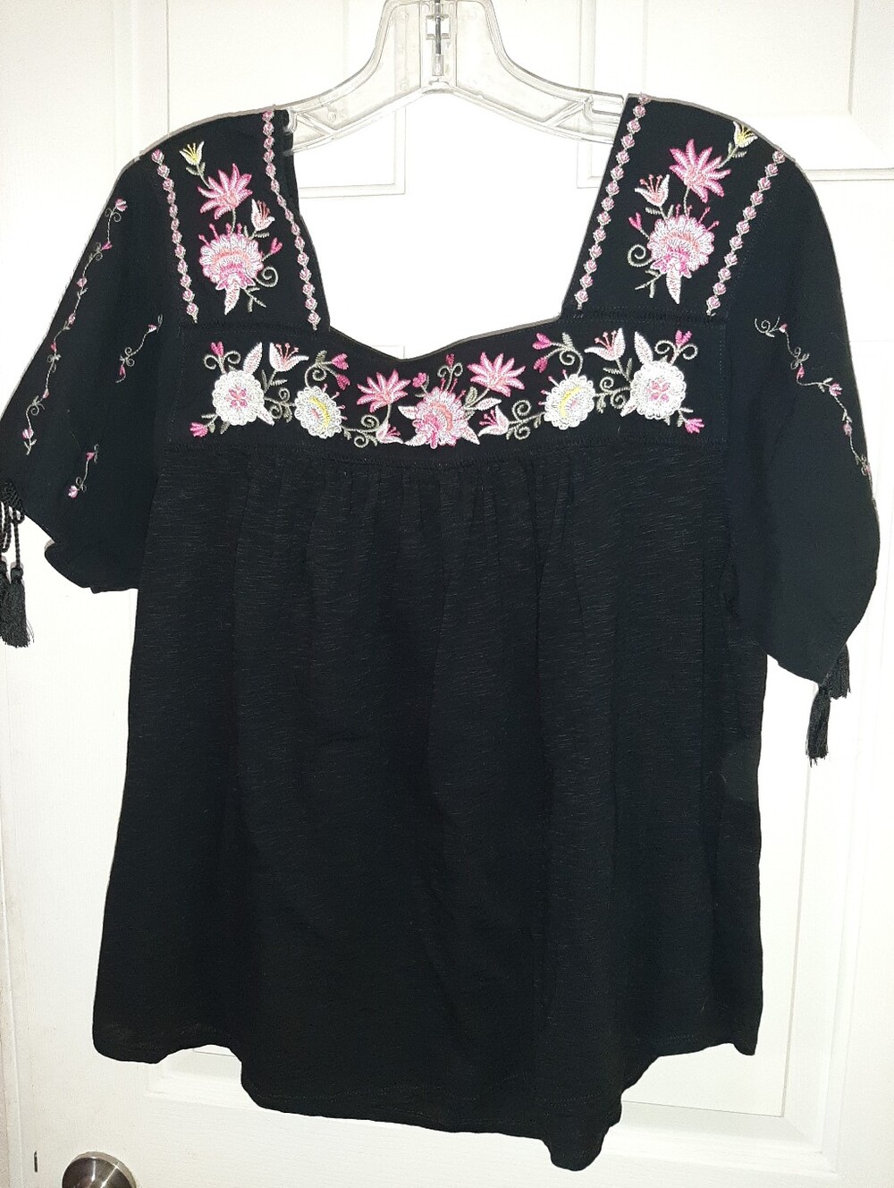 NWOT Time and Tru Black Tunic with Pink and White Floral Embroidery